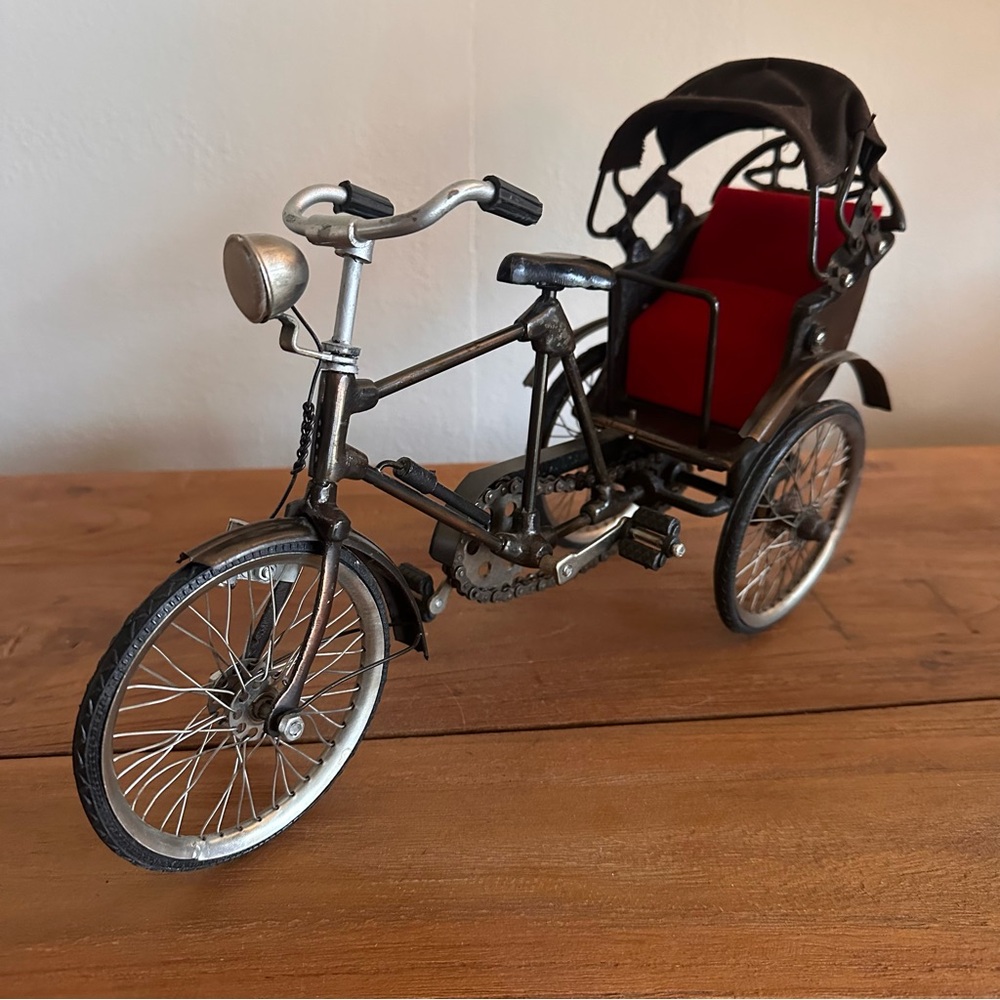 Handmade Rickshaw Tricycle - Picture 2 of 4